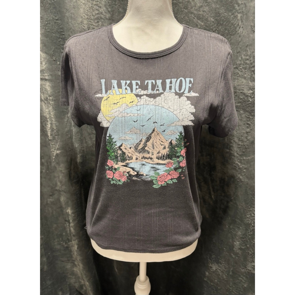 NWOT Gray Lake Tahoe Junior's Fitted Crewneck Short Sleeve T-Shirt Vacation Sz L - Picture 1 of 5